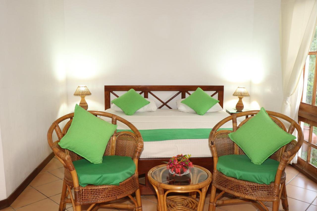 טיסמהרמה Hibiscus Garden Hotel מראה חיצוני תמונה
